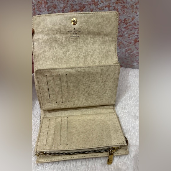 Louis Vuitton Damier Azur Canvas Alexandra Wallet - Picture 5 of 7